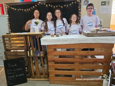 Feira do Empreendedorismo do ColÃ©gio Laranjeiras foi mais um sucesso em vendas e participaÃ§Ã£o